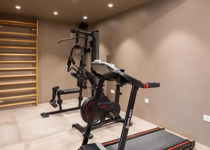 Complex Wind Rose Villa